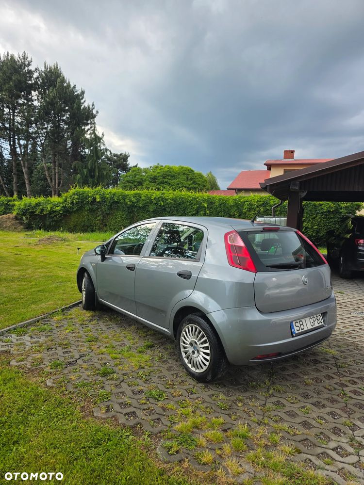 Fiat Grande Punto - 4