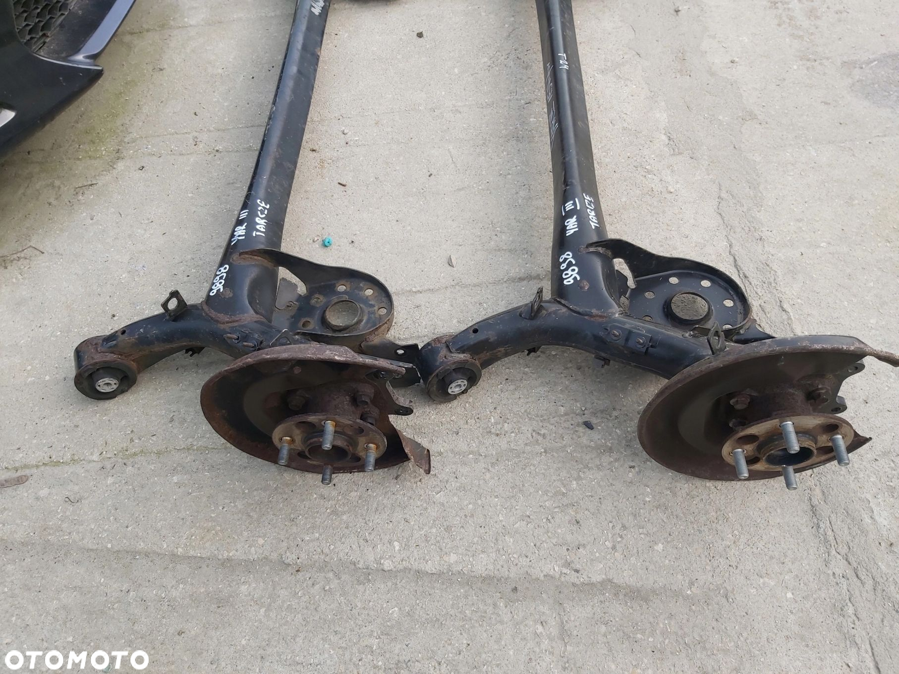 Toyota Yaris III 1,5 belka zawieszenia tył pod TARCZE - 6