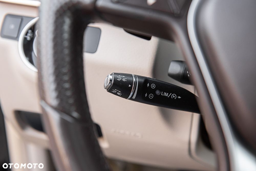 Mercedes-Benz Klasa E 350 BlueTEC 4Matic 7G-TRONIC Avantgarde - 20