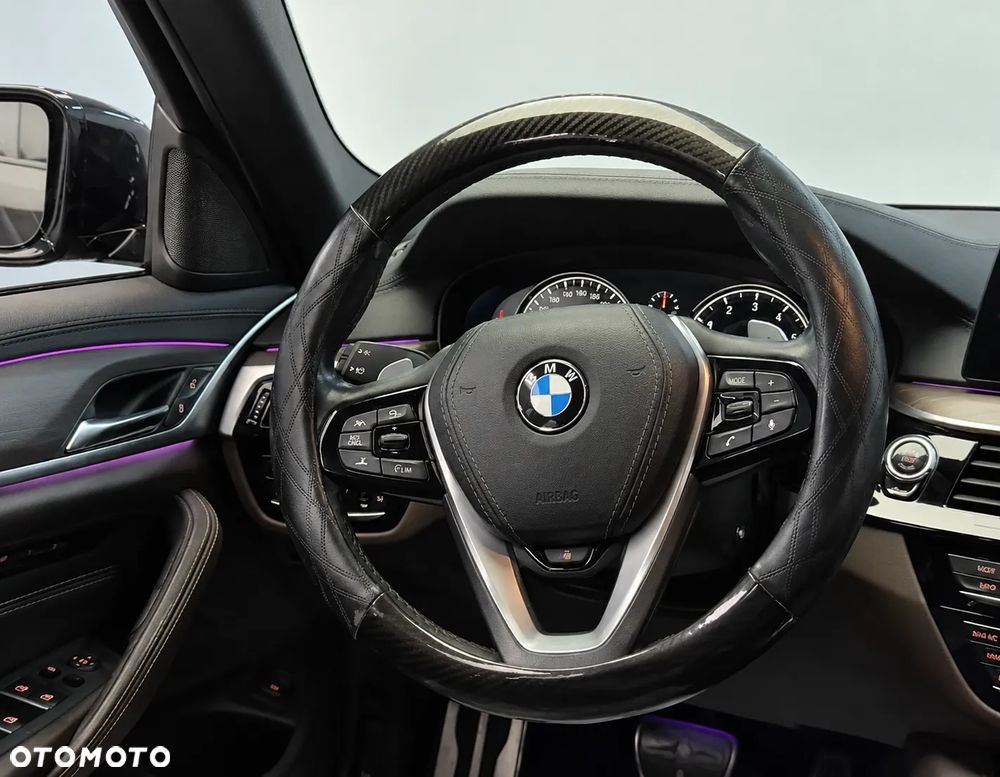 BMW Seria 5 530i M Sport sport - 8