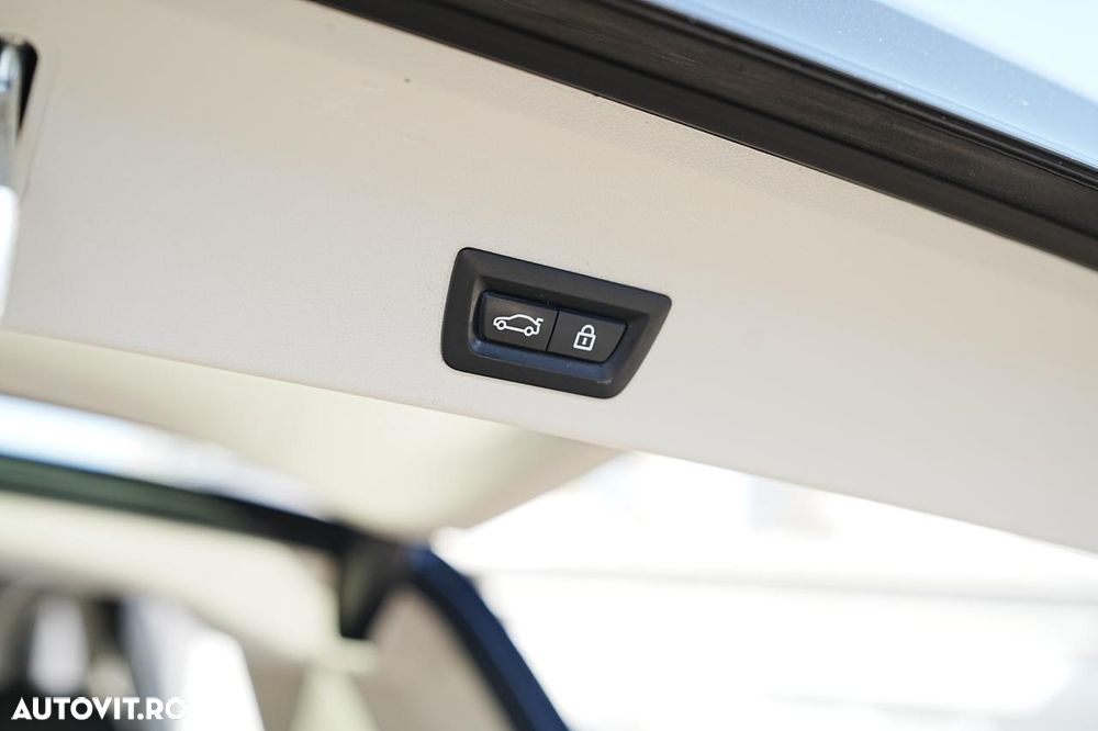 BMW X3 xDrive30i AT xLine - 23