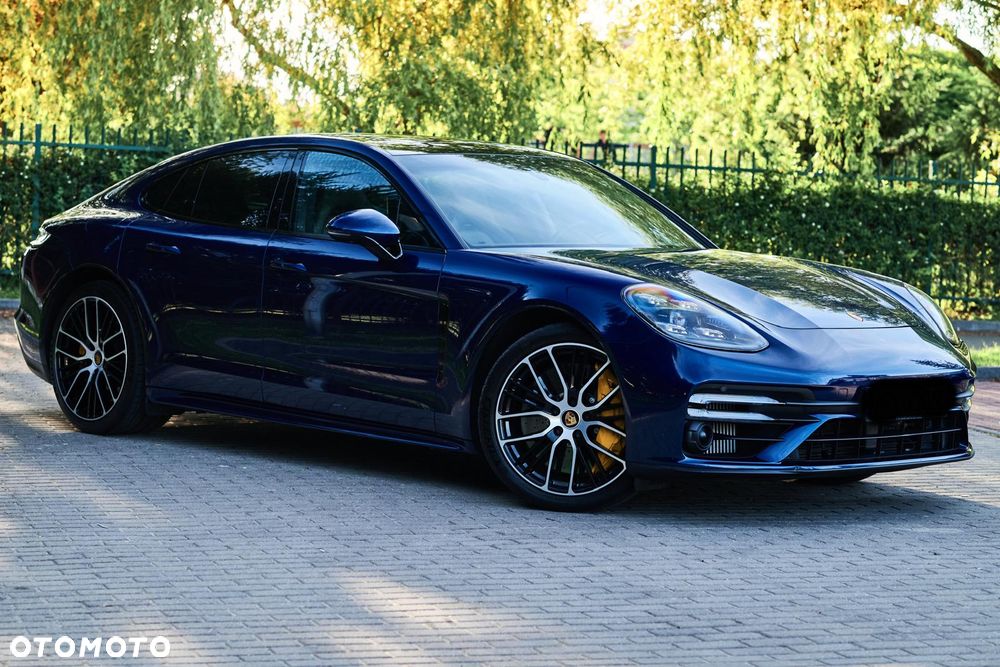 Porsche Panamera - 3
