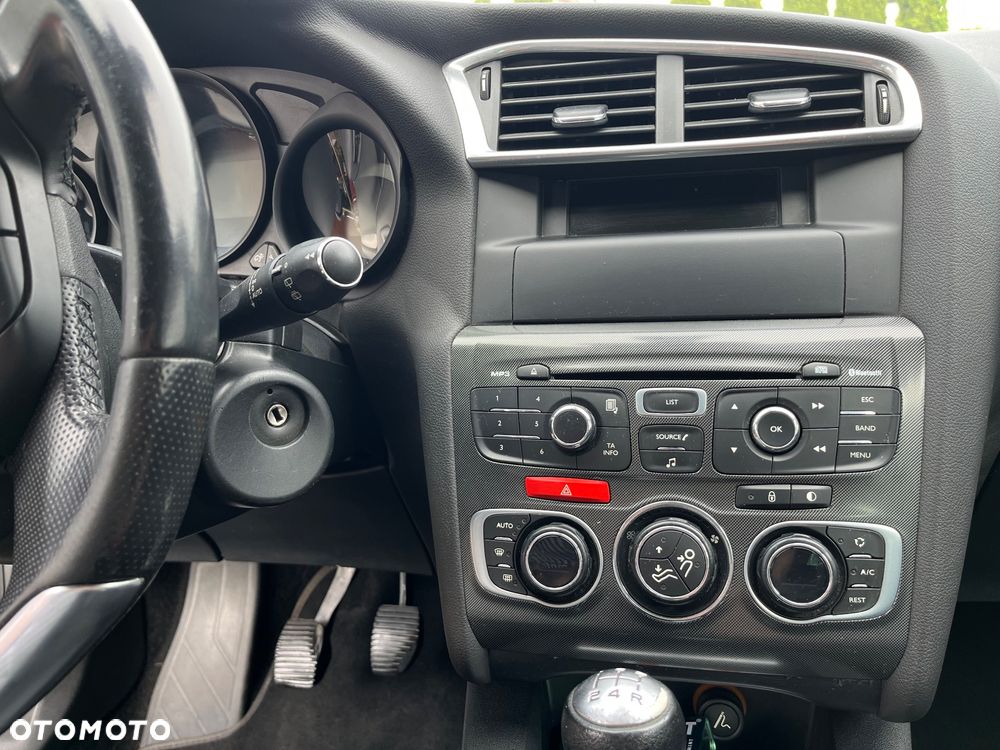 Citroën C4 1.6 HDi Seduction - 12