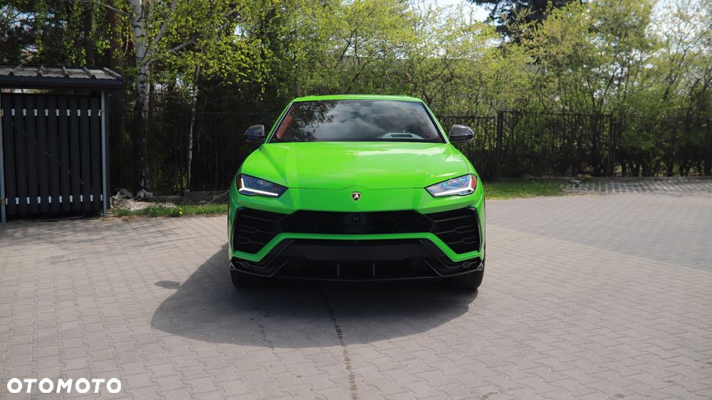 Lamborghini Urus Standard - 4