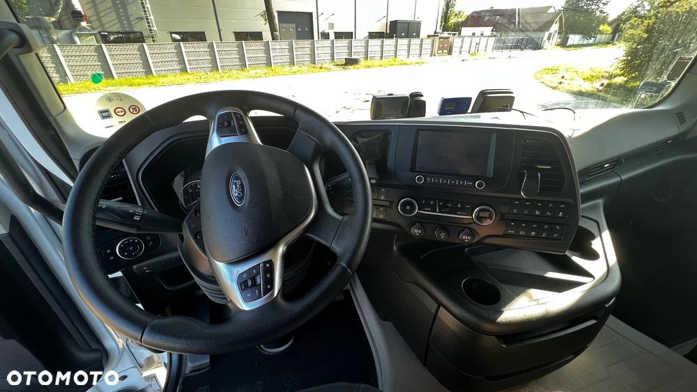 Ford F-MAX - 5