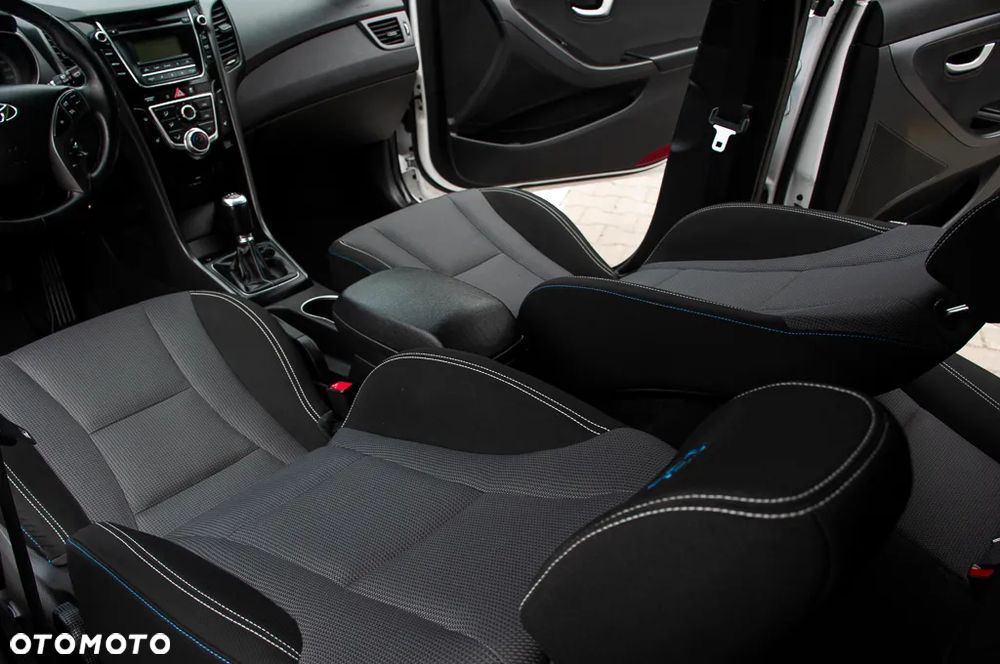 Hyundai i30 1.4 Select - 10