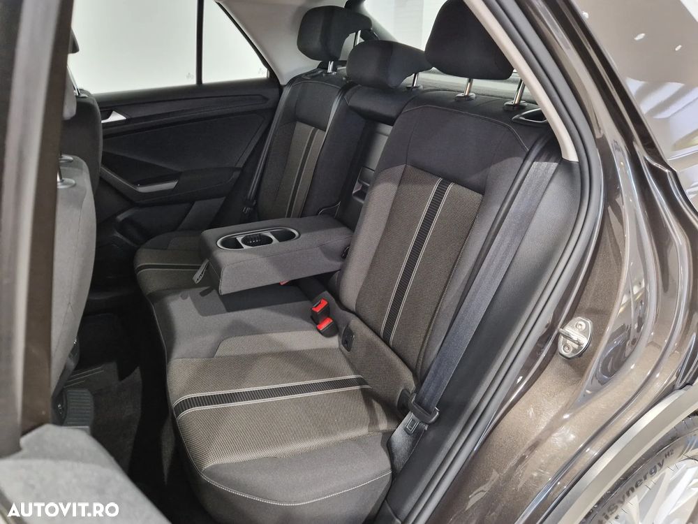 Volkswagen T-ROC 1.5 TSI DSG Design - 14