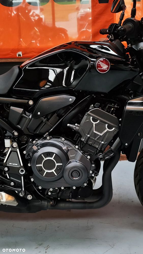Honda CB - 16