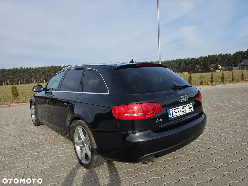 Audi A4 Avant - 13