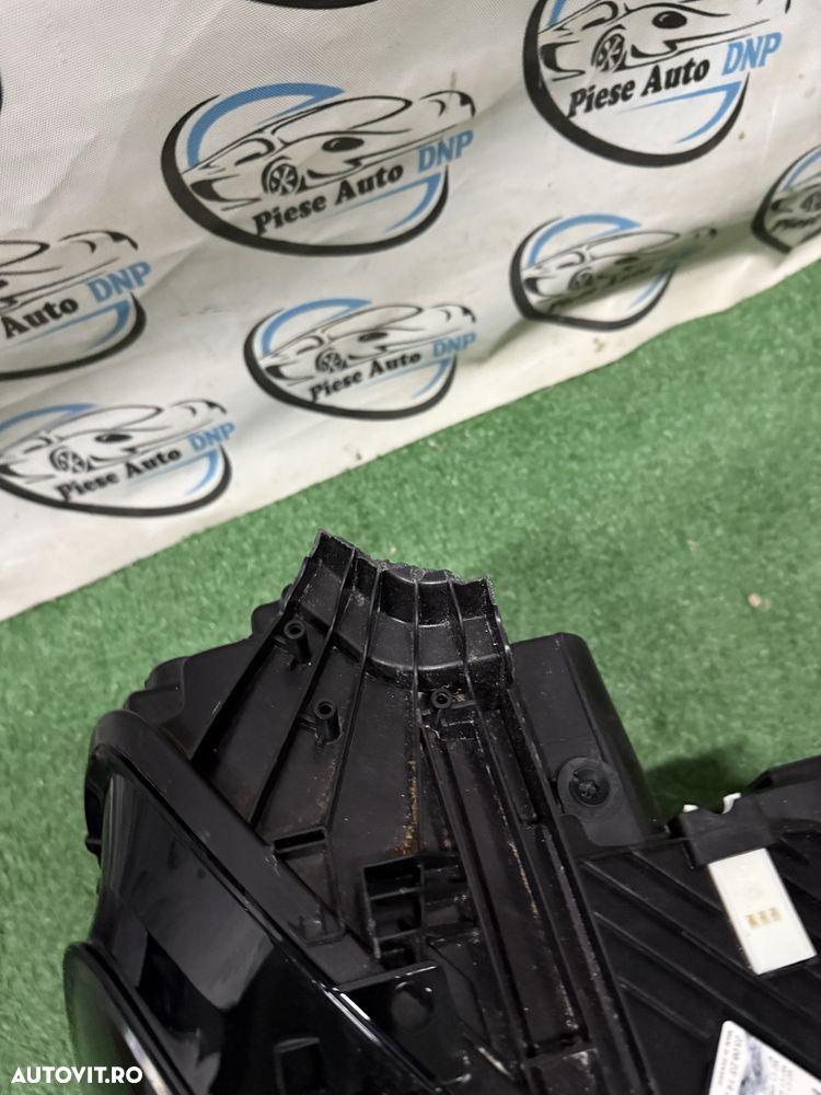 Far dreapta Mercedes E class W213 facelift multibeam - 3