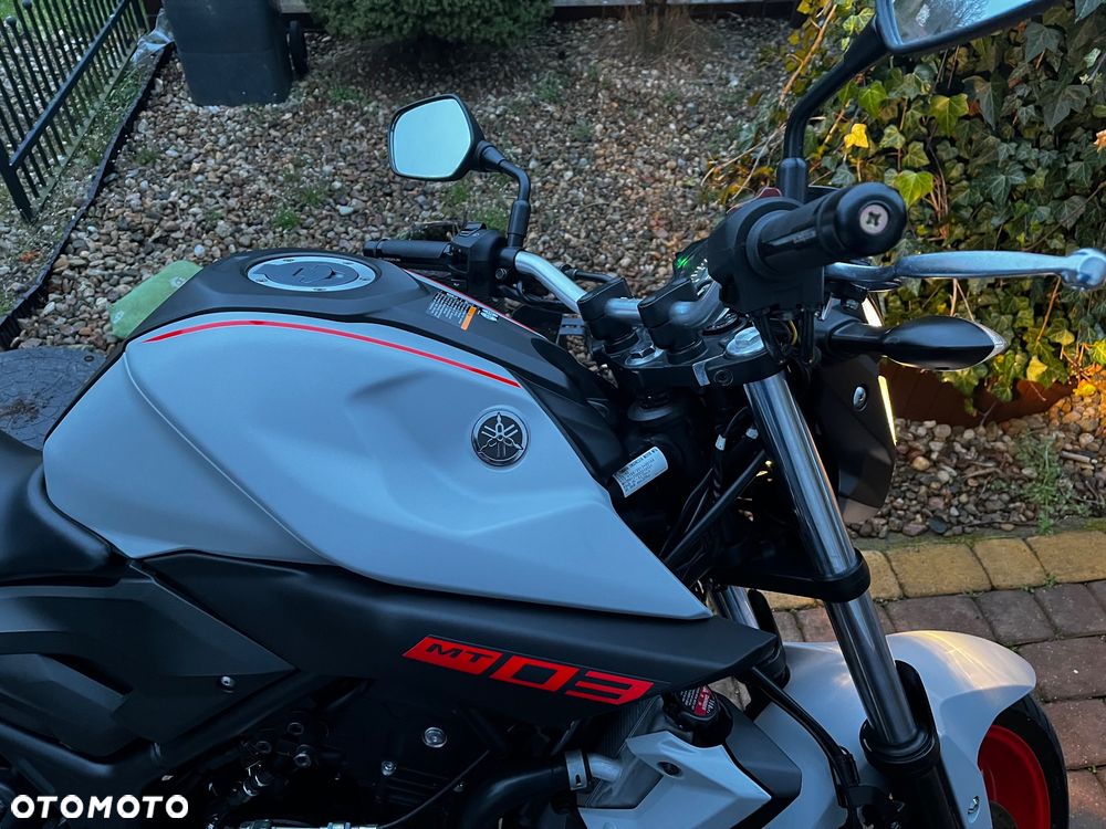 Yamaha MT - 3