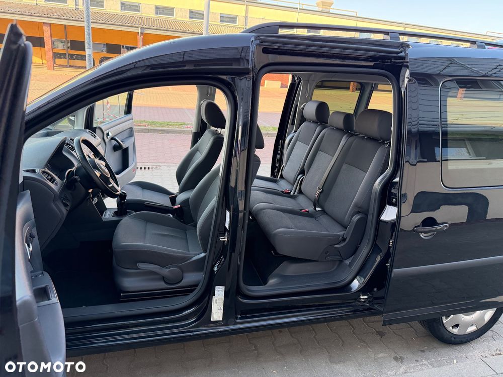 Volkswagen Caddy Maxi Highline - 22