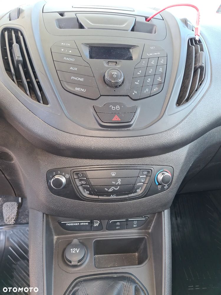 Ford Tourneo Courier - 11