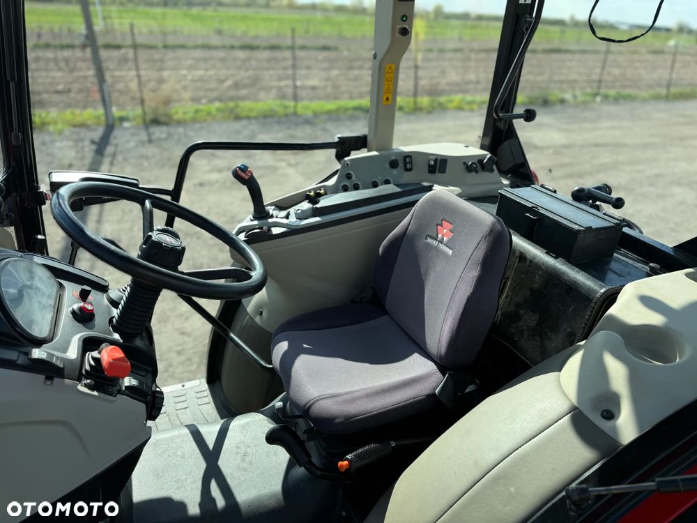 Massey Ferguson F 3710 - 9