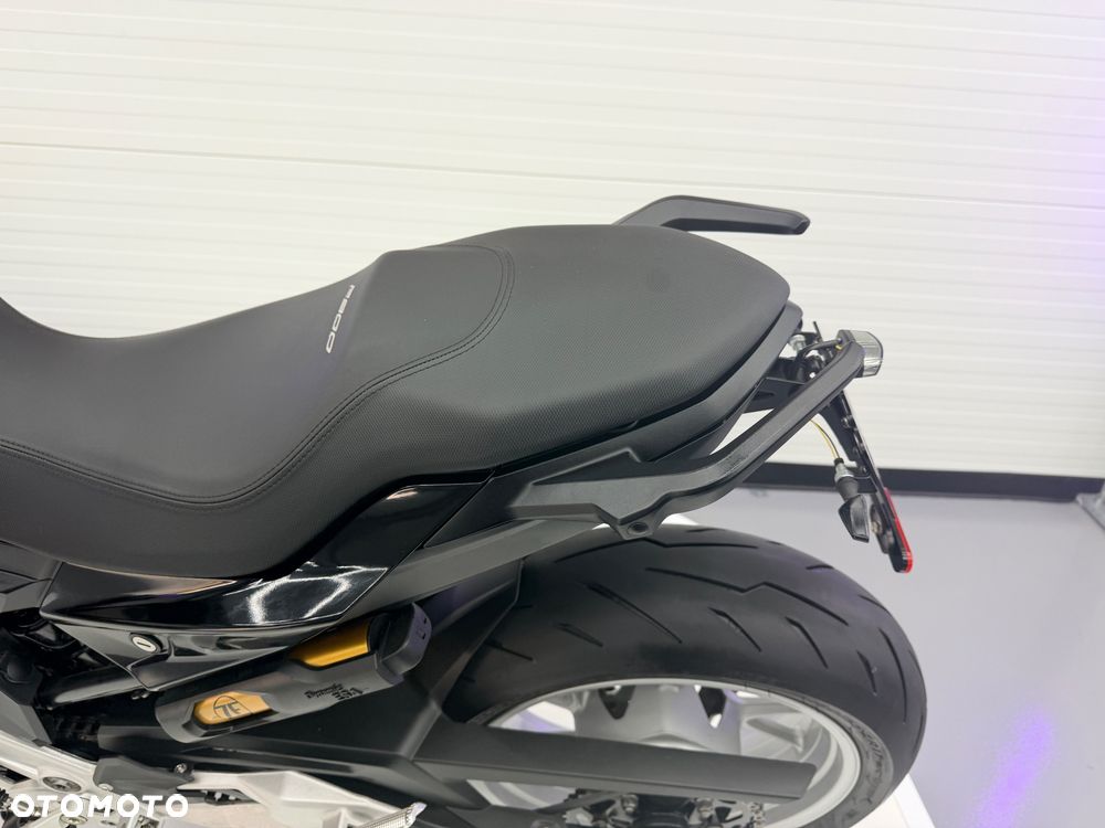 BMW R - 11