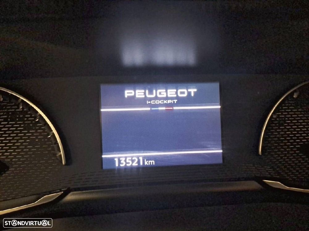 Peugeot 2008 1.2 PureTech Style - 13
