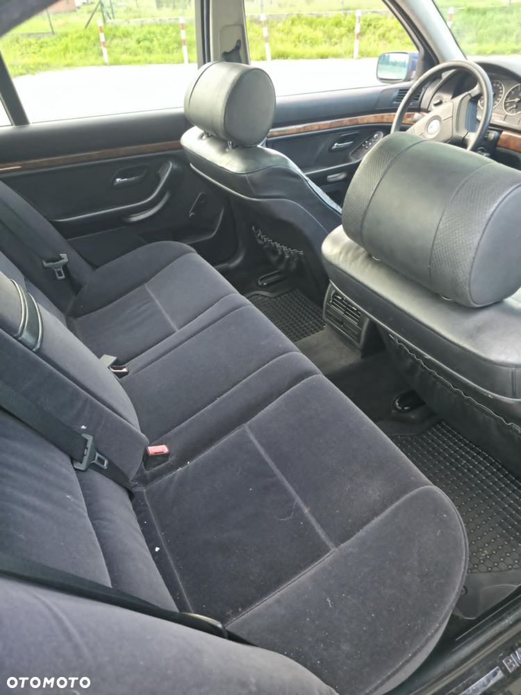 BMW Seria 5 520i - 21