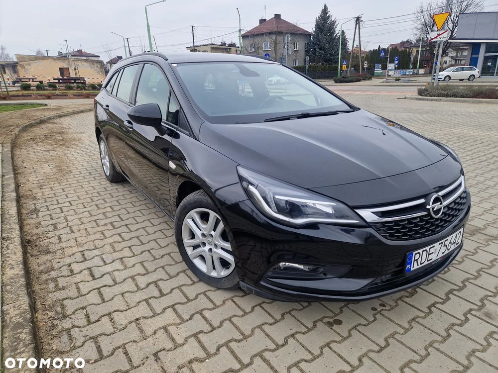 Opel Astra 1.6 CDTI Dynamic S&S - 2