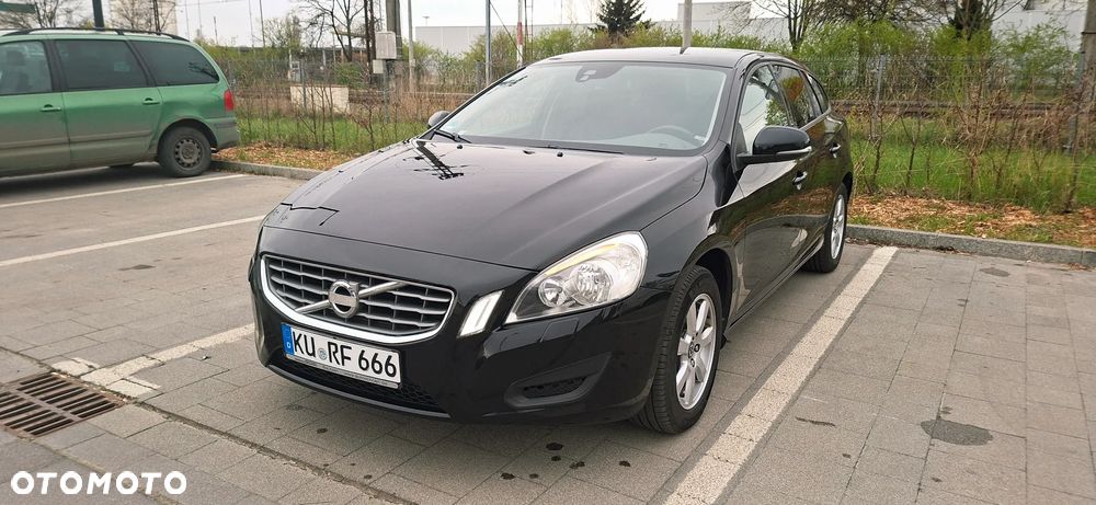 Volvo V60 D4 Edition - 1