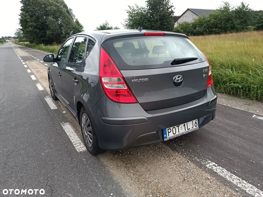 Hyundai i30 1.4 Comfort World Cup - 3