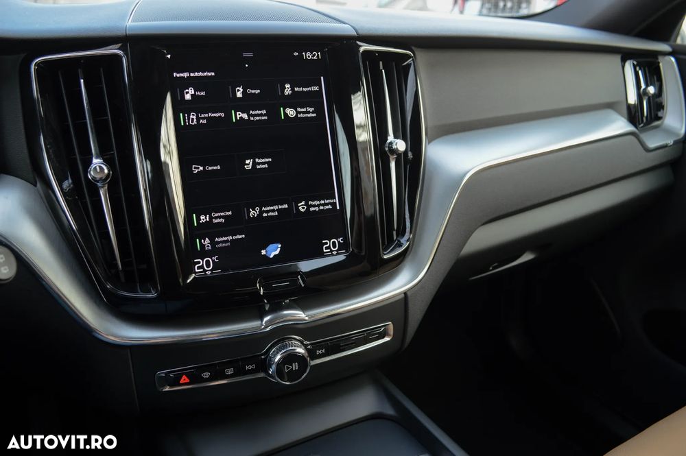 Volvo XC 60 Recharge T8 Twin Engine eAWD Inscription - 8