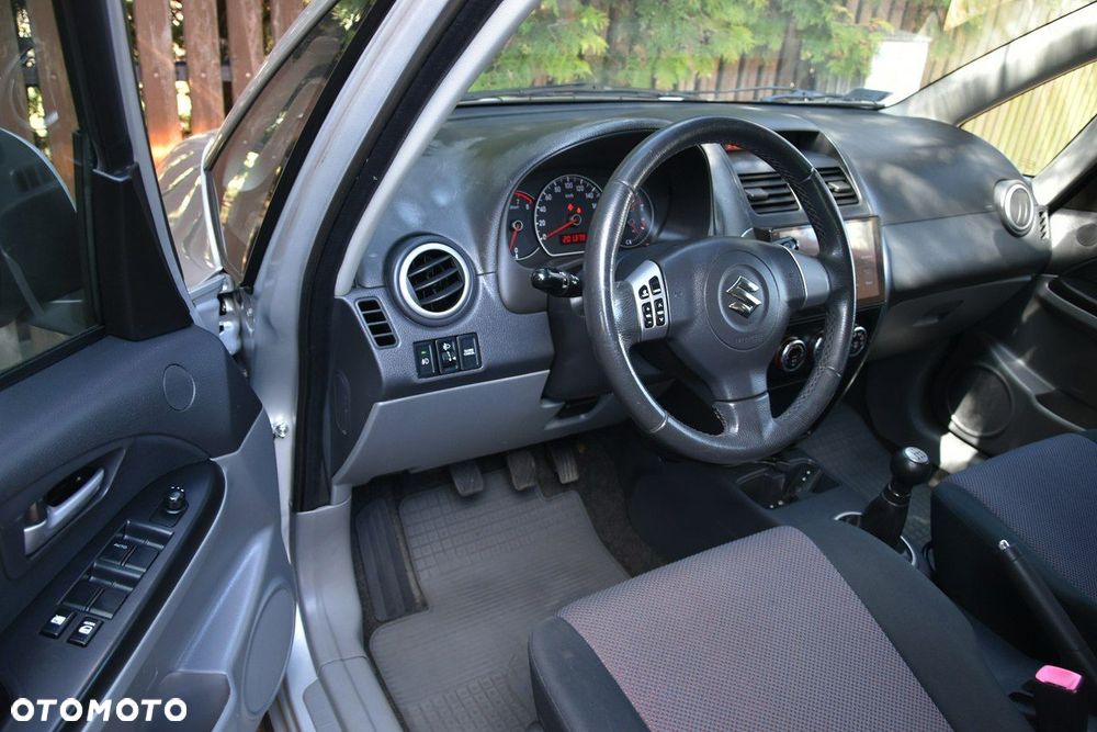 Suzuki SX4 - 15