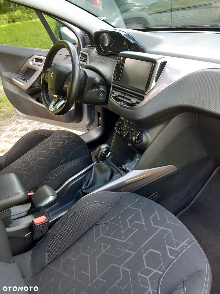 Peugeot 2008 PureTech 82 Active - 10