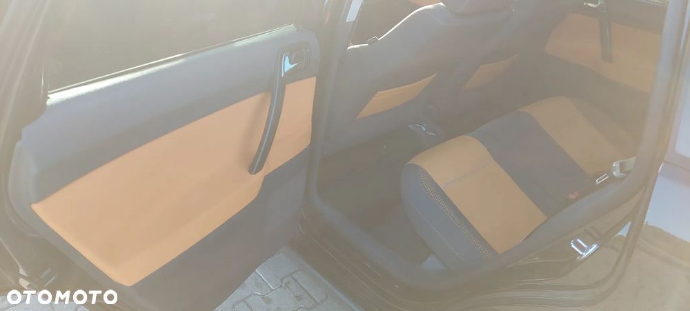 Volkswagen Polo Cross - 10