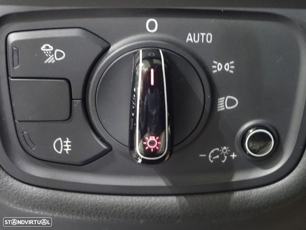 Audi A8 3.0 TDI V6 quattro Clean Diesel - 11