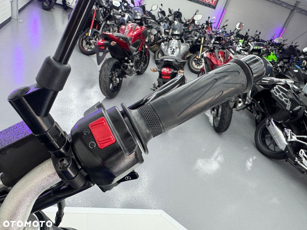 Yamaha MT - 36
