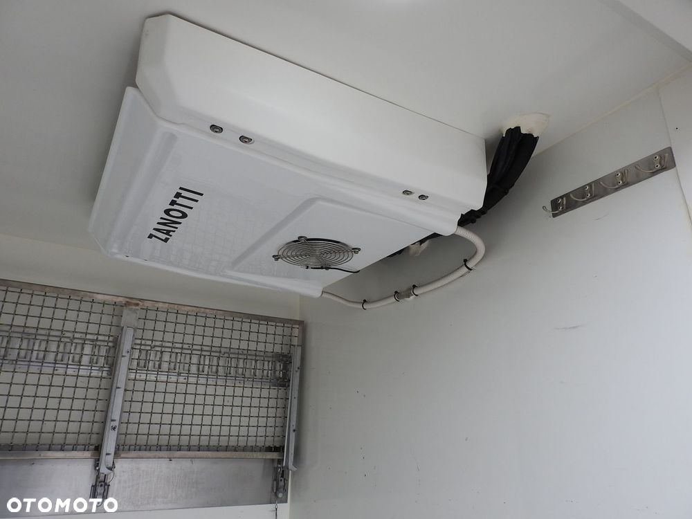 Peugeot BOXER FURGON CHŁODNIA  -5*C DWIE KOMORY  TEMPOMAT KLIMATYZACJA  120KM - 23