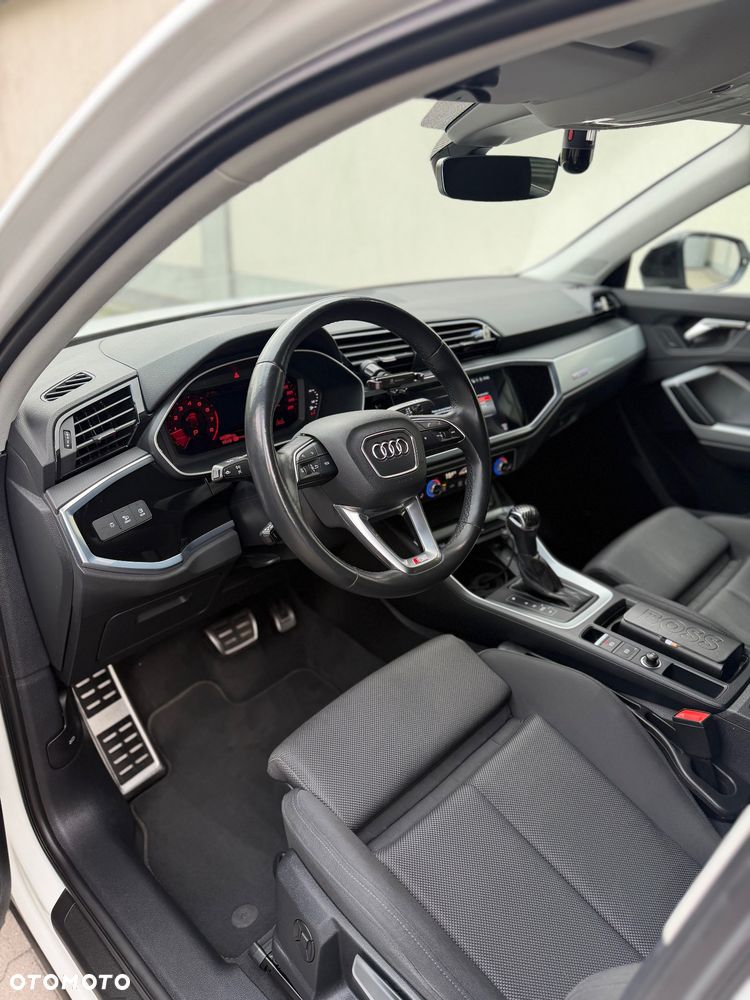 Audi Q3 35 TFSI S tronic - 12