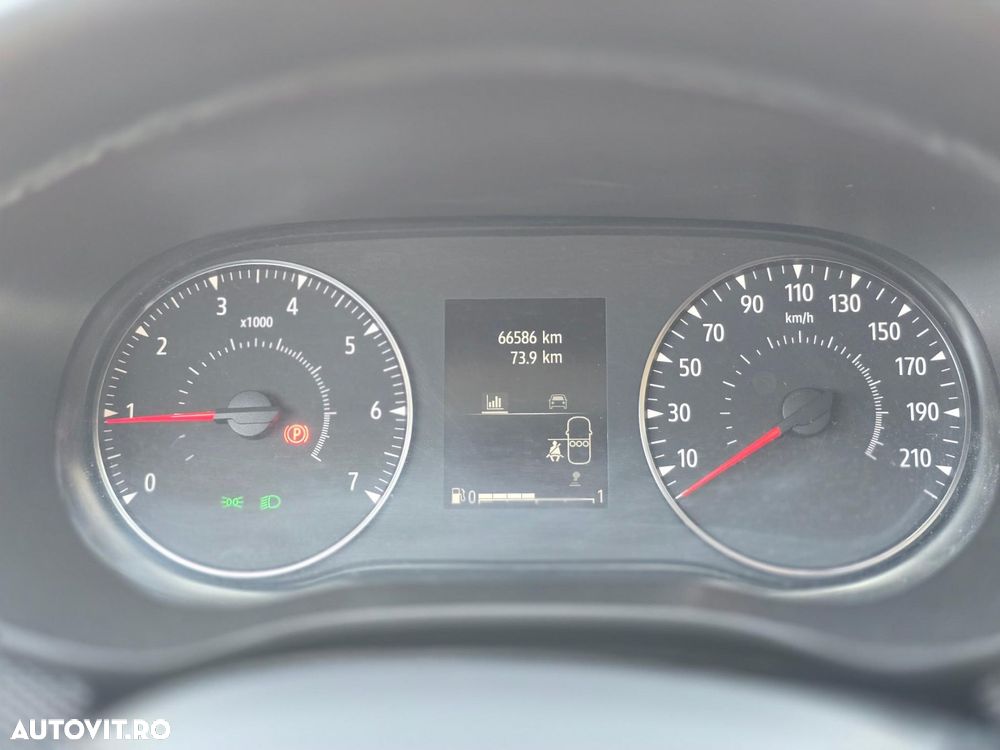 Dacia Sandero TCe 90 MT5 Expression - 12