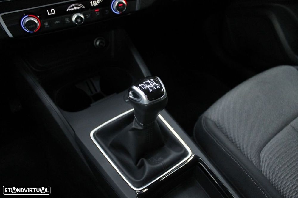 Audi Q2 30 TFSI Advanced - 36