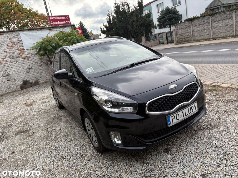 Kia Carens - 7