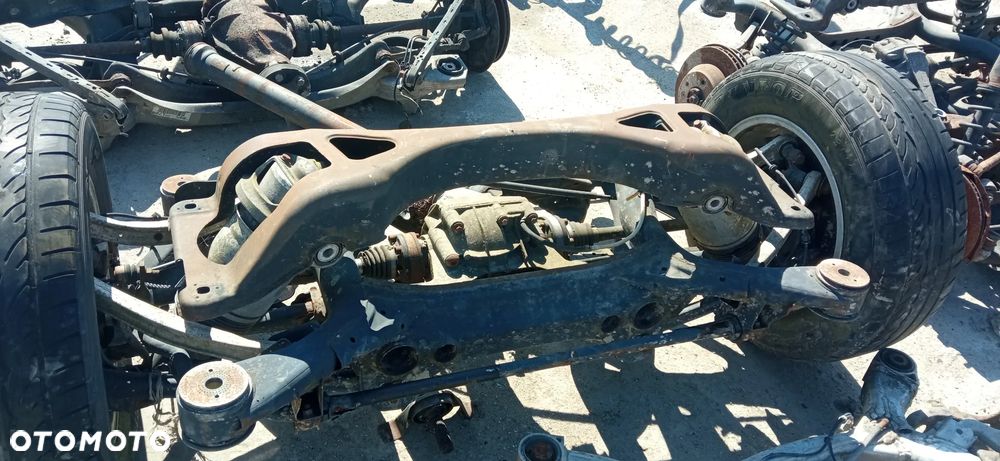 porsche cayenne vw touareg wózek sanki tył tylne dyfer półoś wał wahacz zacisk tarcza miech felga części - 2