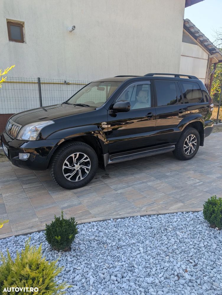 Toyota Land Cruiser - 4