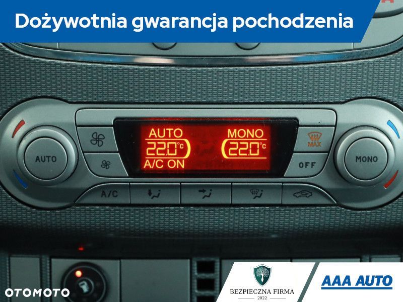 Ford Focus SW - 12