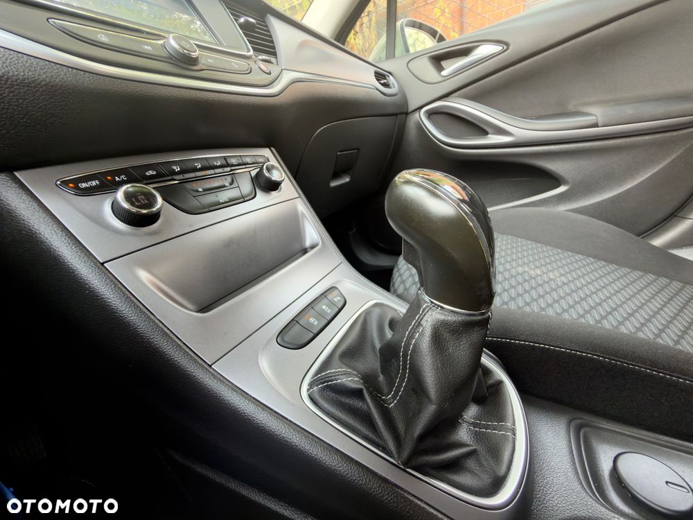 Opel Astra 1.4 Turbo Active - 26