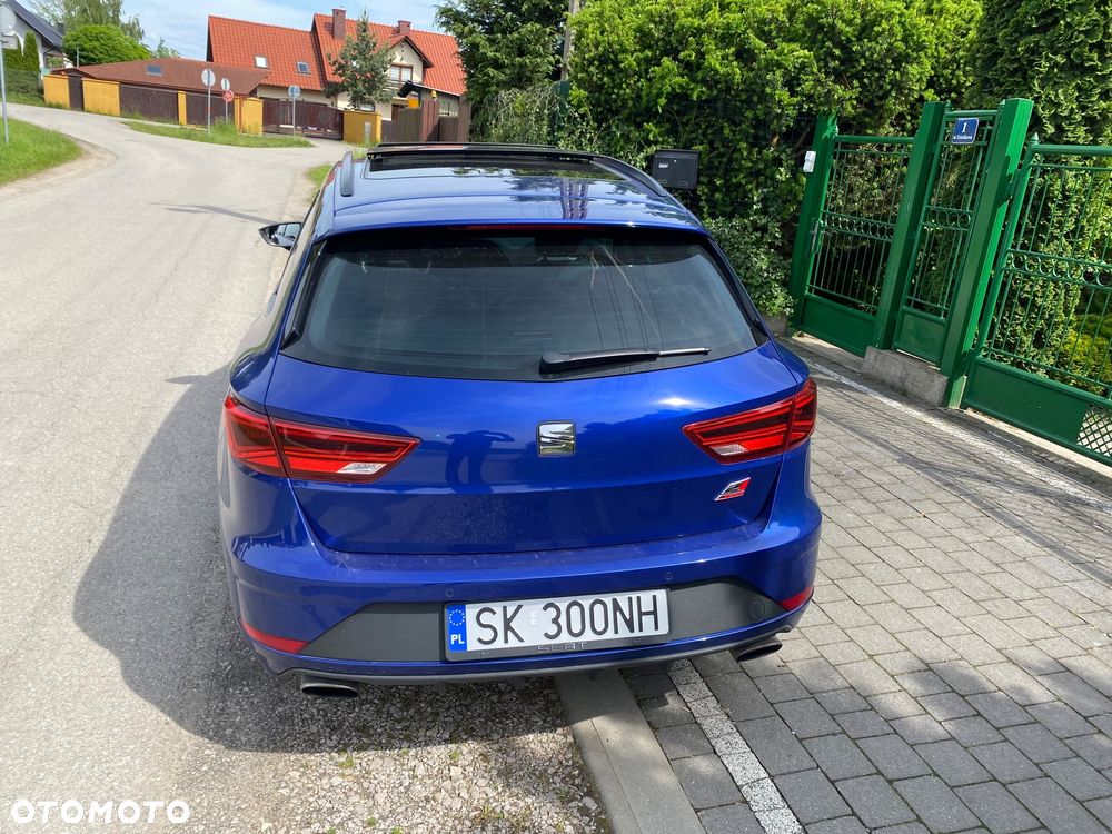 Seat Leon Sportstourer ver-2-0-tsi-cupra-s-s-4drive-dsg - 2