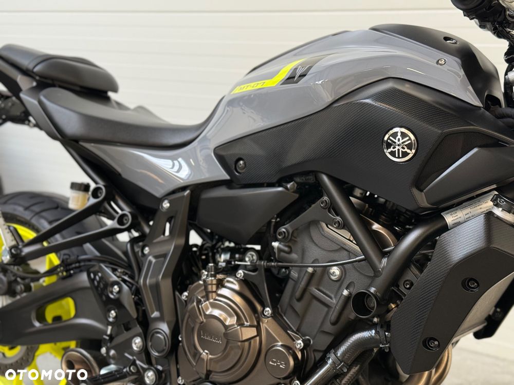 Yamaha MT - 16
