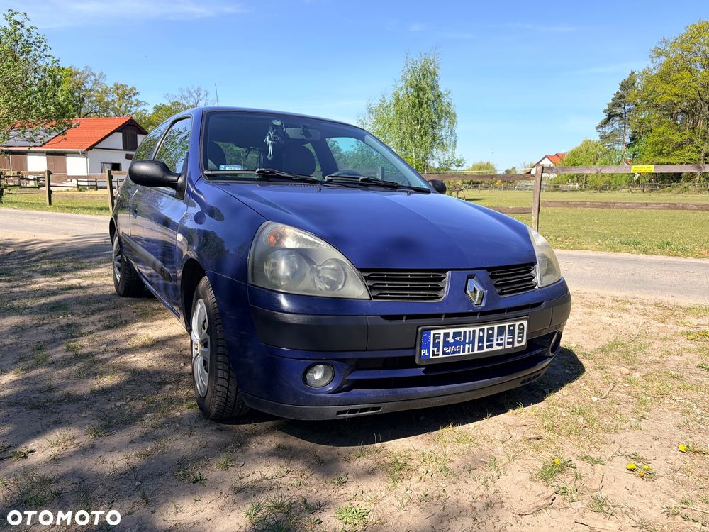 Renault Clio 1.2 16V Campus - 1