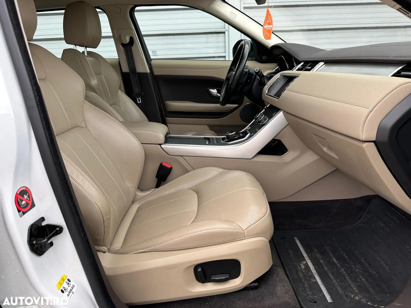 Land Rover Range Rover Evoque - 11