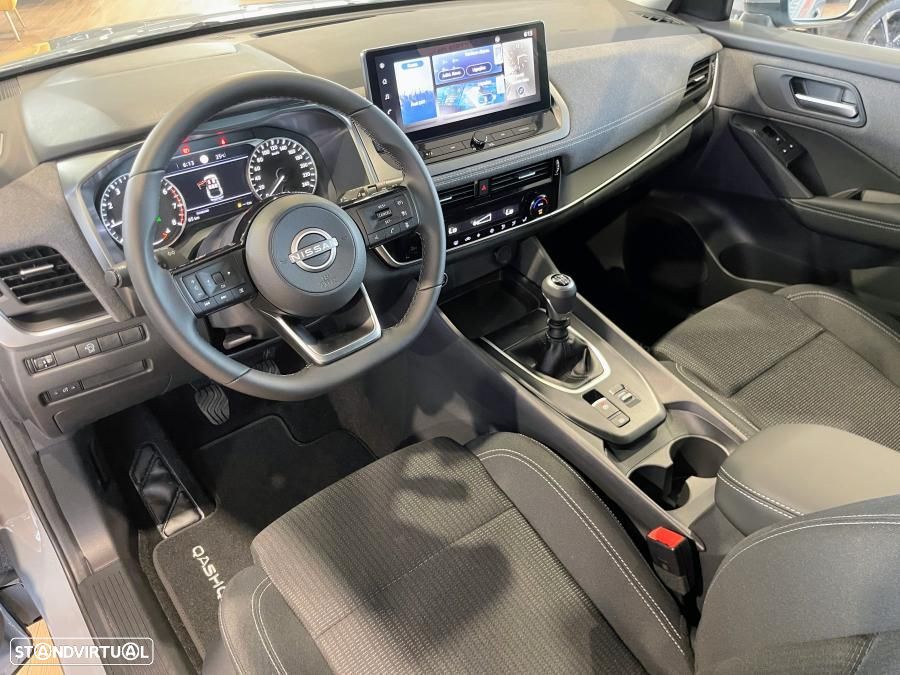 Nissan Qashqai 1.3 DIG-T Engage - 11
