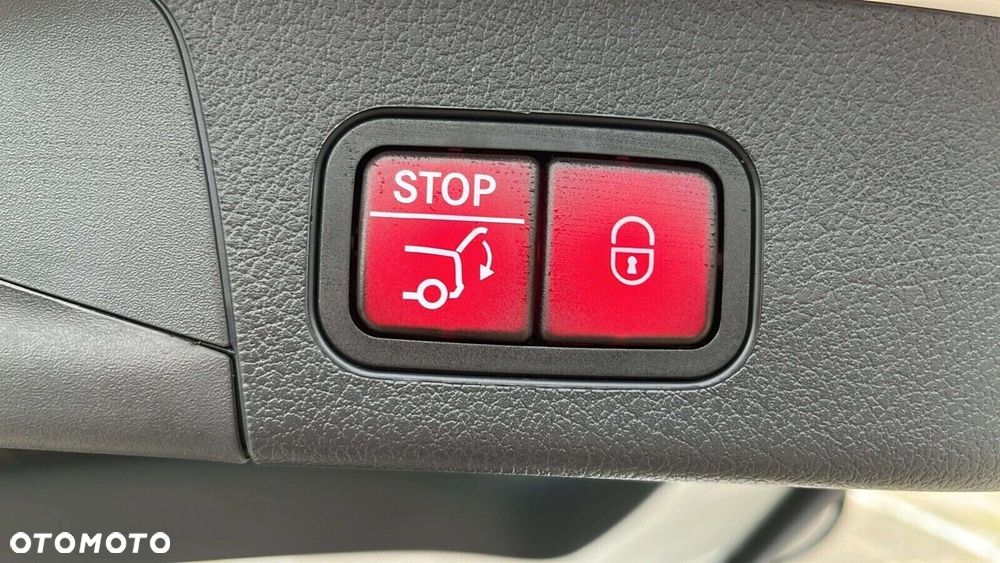 Mercedes-Benz GLB - 17