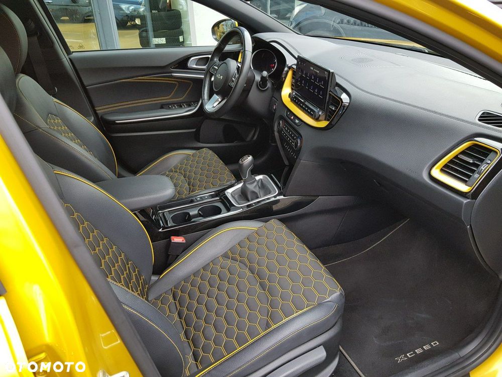 Kia XCeed 1.5 T-GDI L Business Line - 17