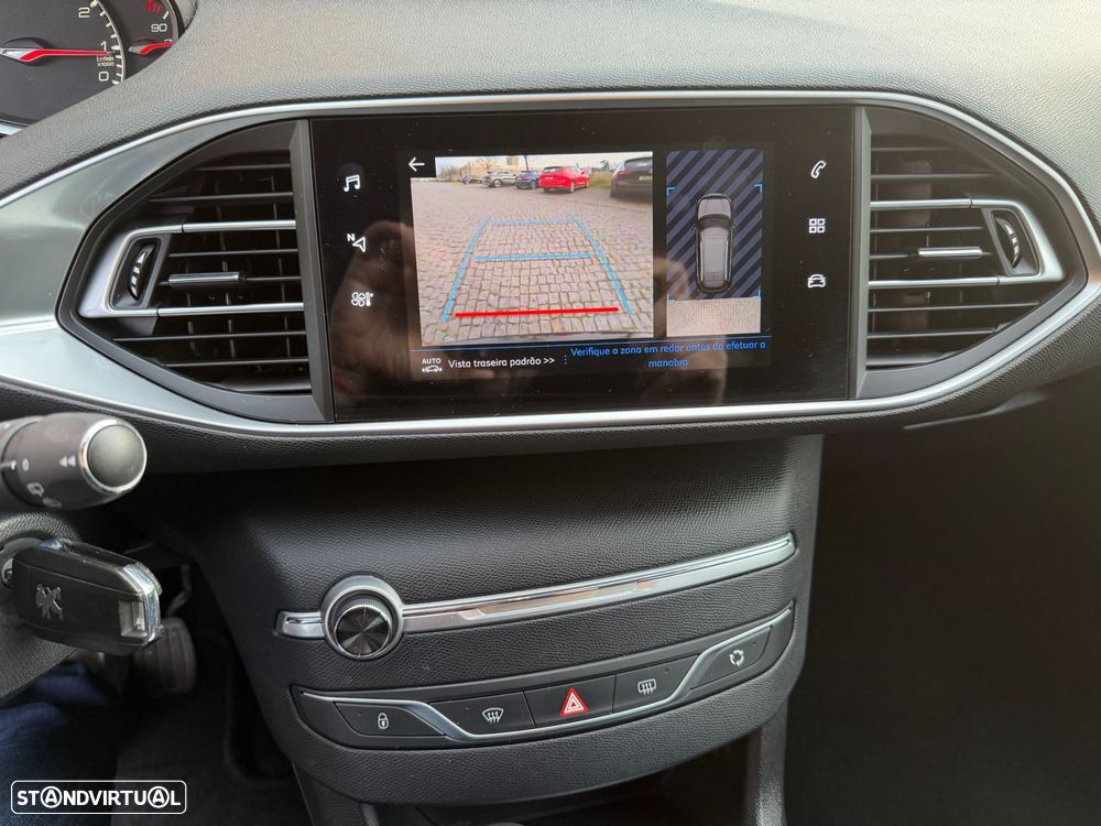 Peugeot 308 SW 1.2 PureTech Allure Pack - 11