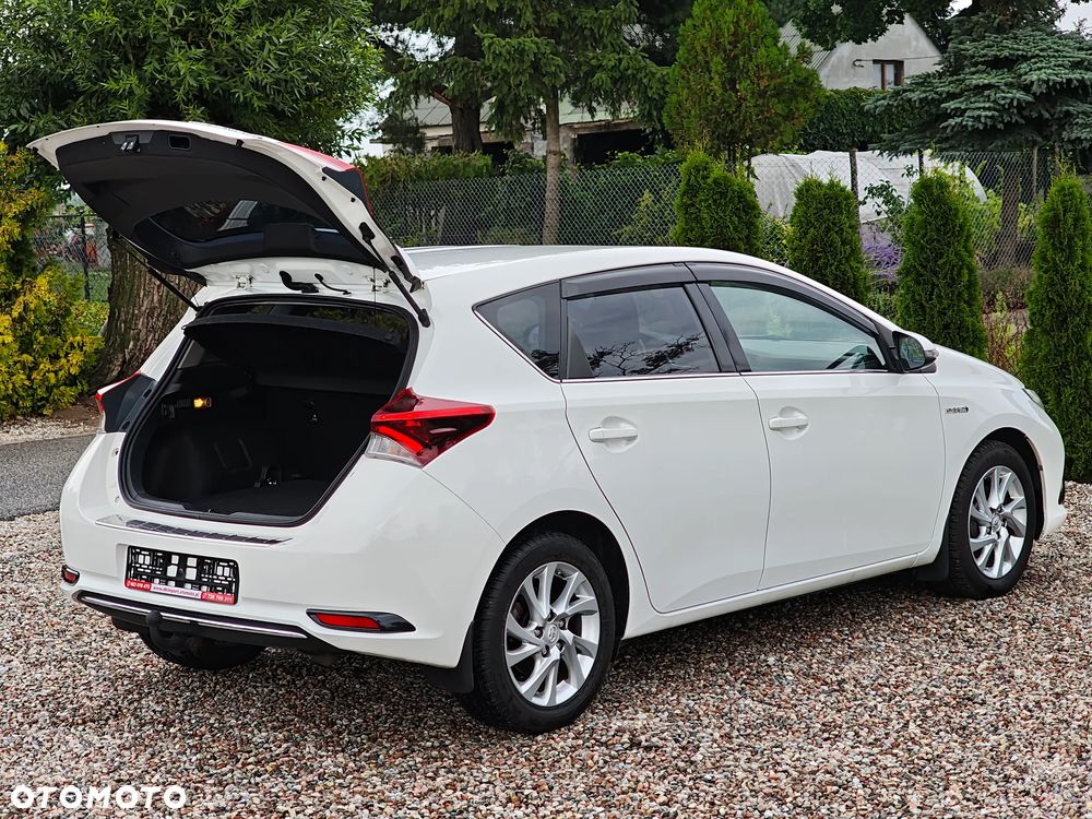 Toyota Auris 1.8 HSD Prestige NAVI - 13