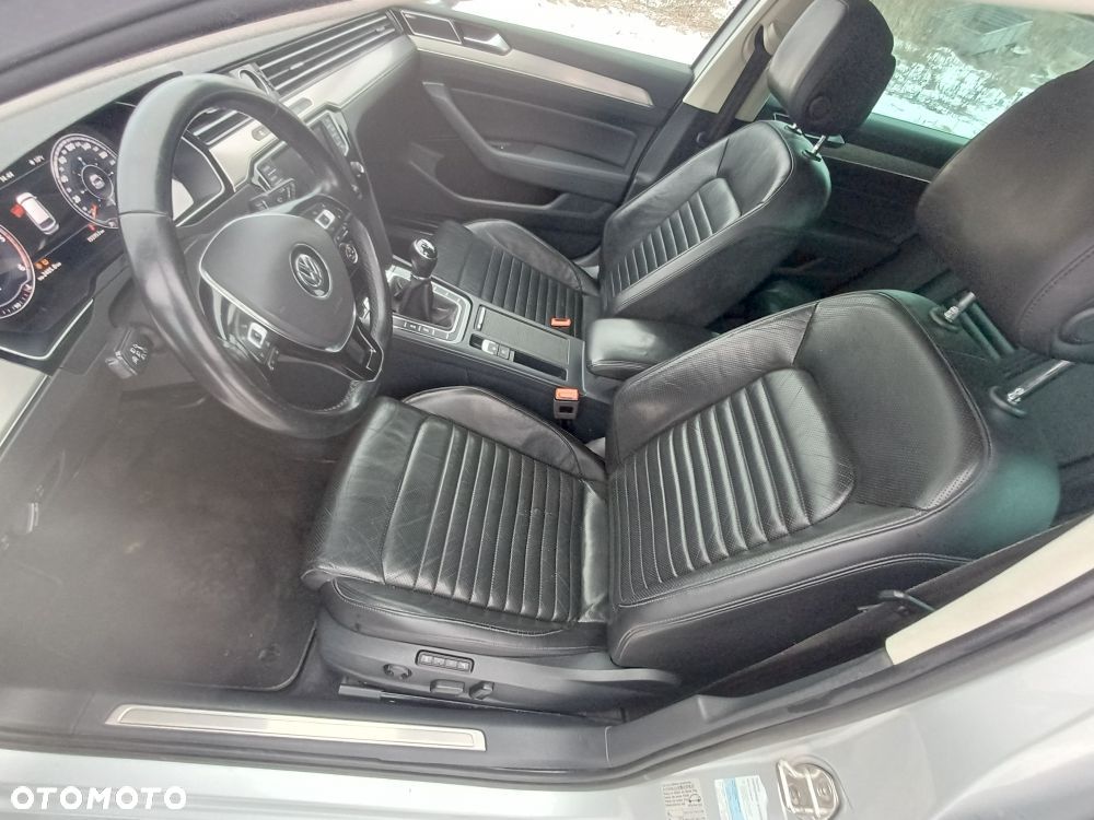 Volkswagen Passat 2.0 TDI BMT Highline - 12