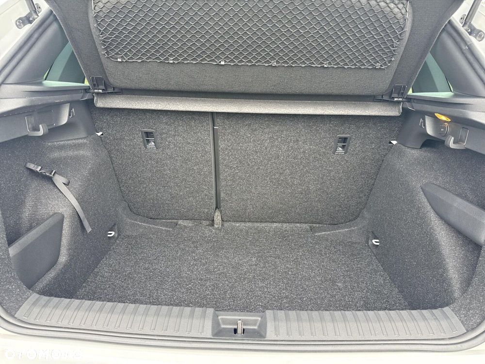 Skoda Kamiq 1.0 TSI Monte Carlo DSG - 33